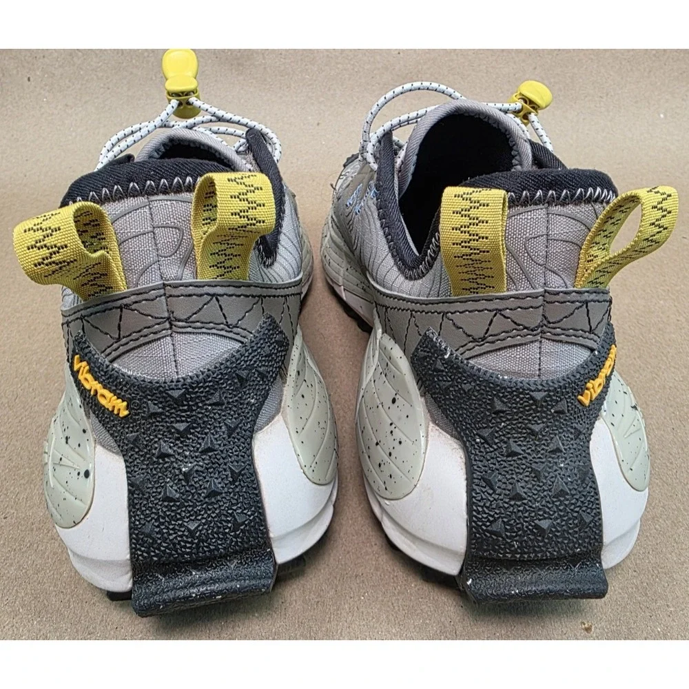 Reebok (Sz 6) Zig Kinetica II Edge GX0117 Boulder Gray men's Trail Shoes